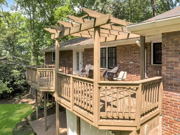 $5,500 | 5592 Colton Drive Northeast, Atlanta, GA 30342