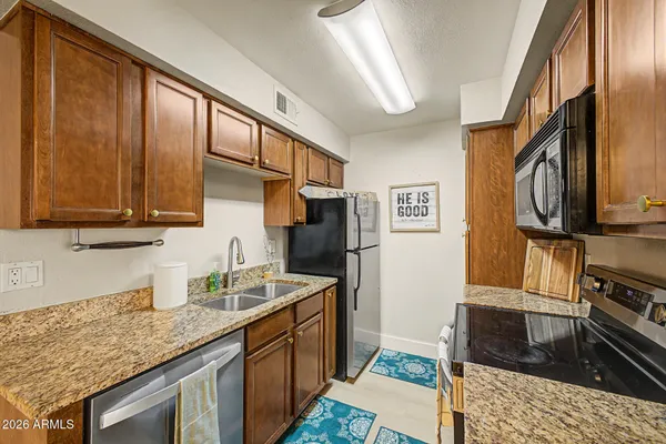 $240,000 | 2625 East Indian School Road, Unit 222, Phoenix, AZ 85016