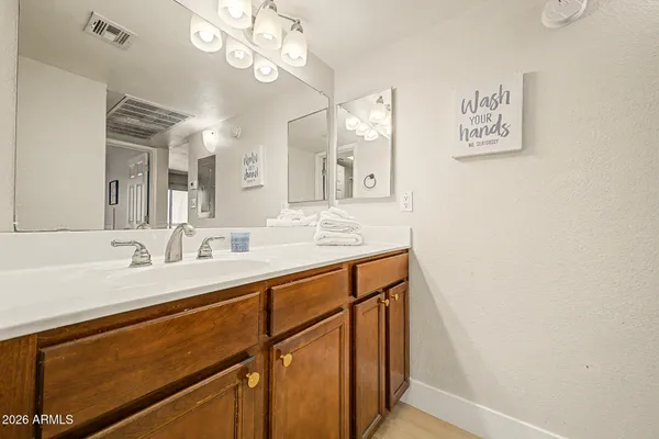 $240,000 | 2625 East Indian School Road, Unit 222, Phoenix, AZ 85016