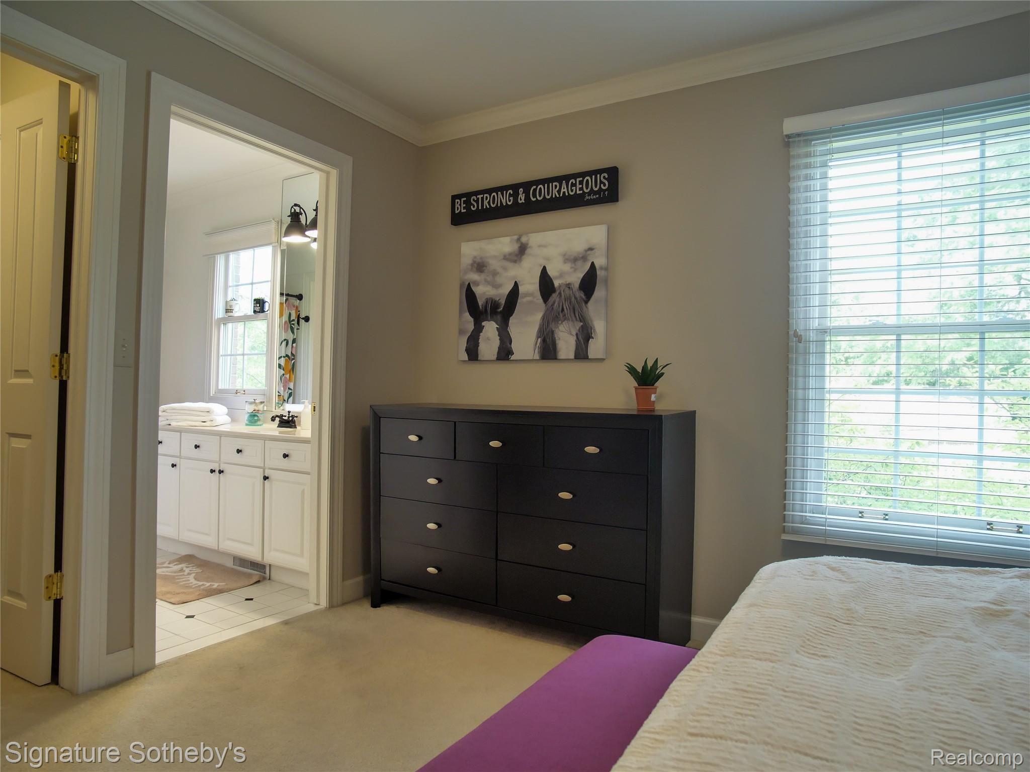 399 Neff Road Grosse Pointe, MI 48230 - Photo 36 of 52 27 - Bedroom.jpg