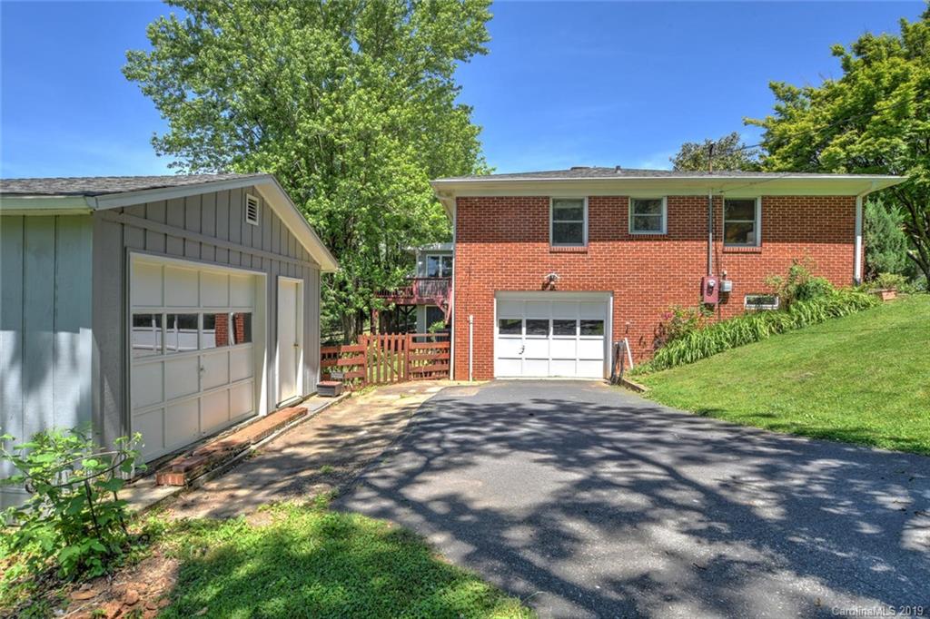 6 Ballard Road Weaverville, NC 28787 - Photo 11 of 39 Gallery Image 11
