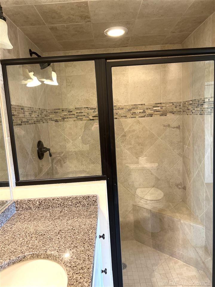 801 West Long Lake Road, Unit A2 Bloomfield Hills, MI 48302 - Photo 10 of 15