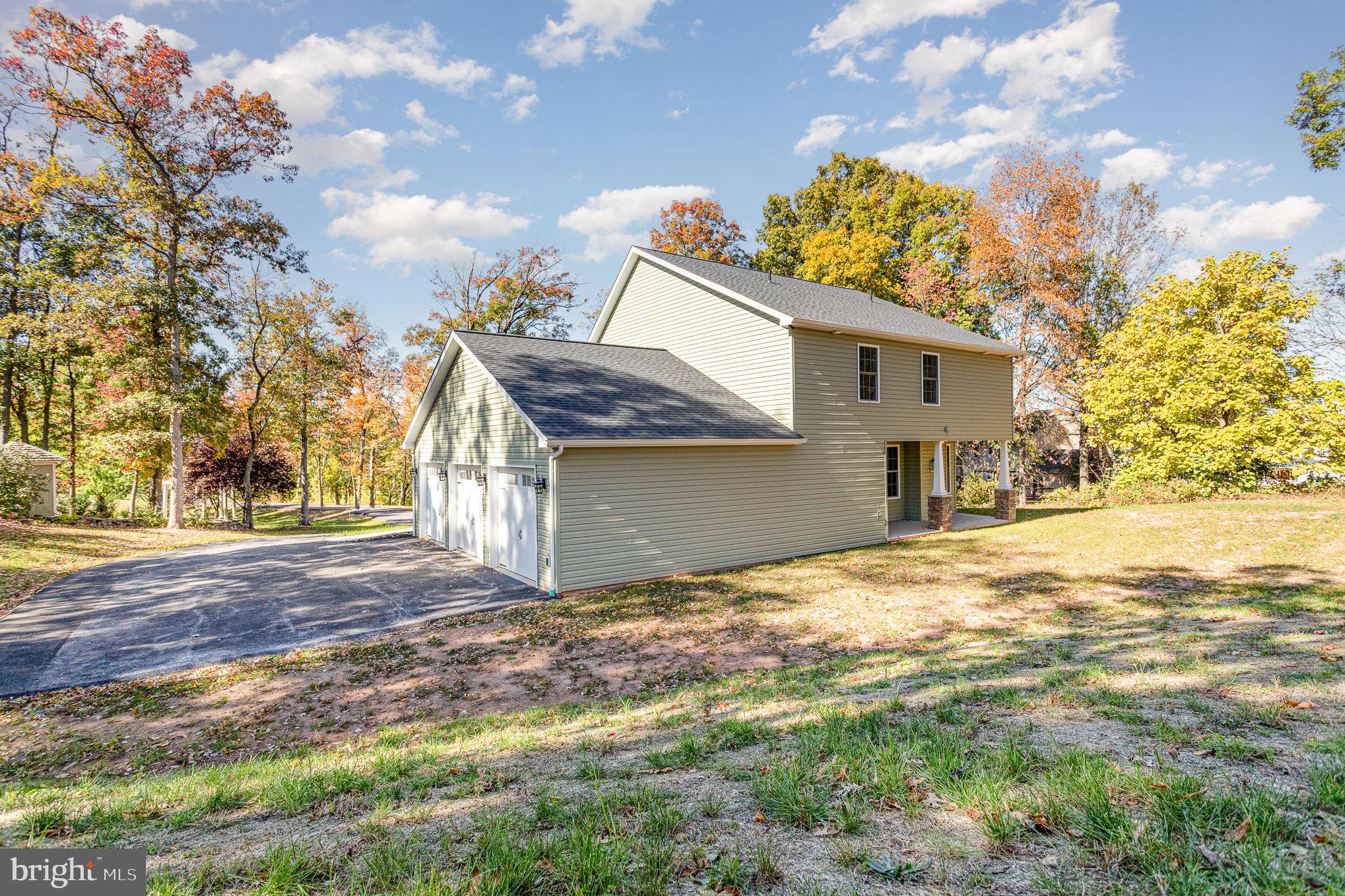 2260 Baker Road York, PA 17408 - Photo 28 of 32 Gallery Image 28