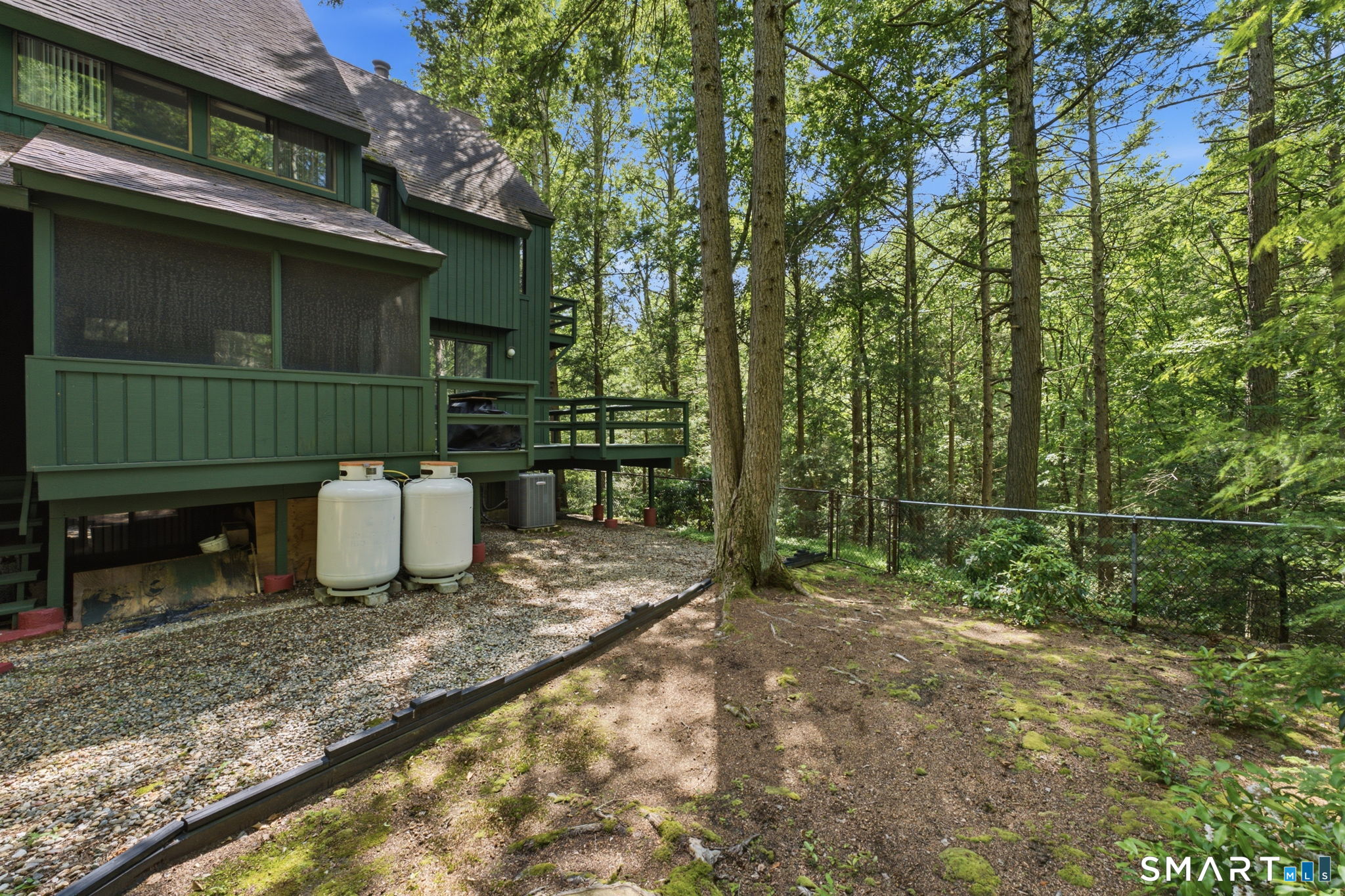 409 Jones Hollow Road Marlborough, CT 06447 - Photo 37 of 40