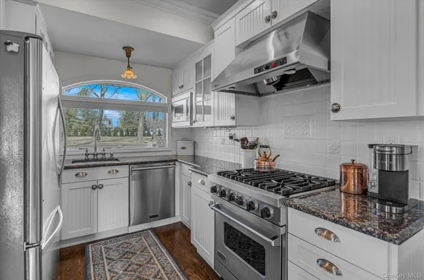 $1,675,000 | 67 Lake Avenue, Center Moriches, NY 11934