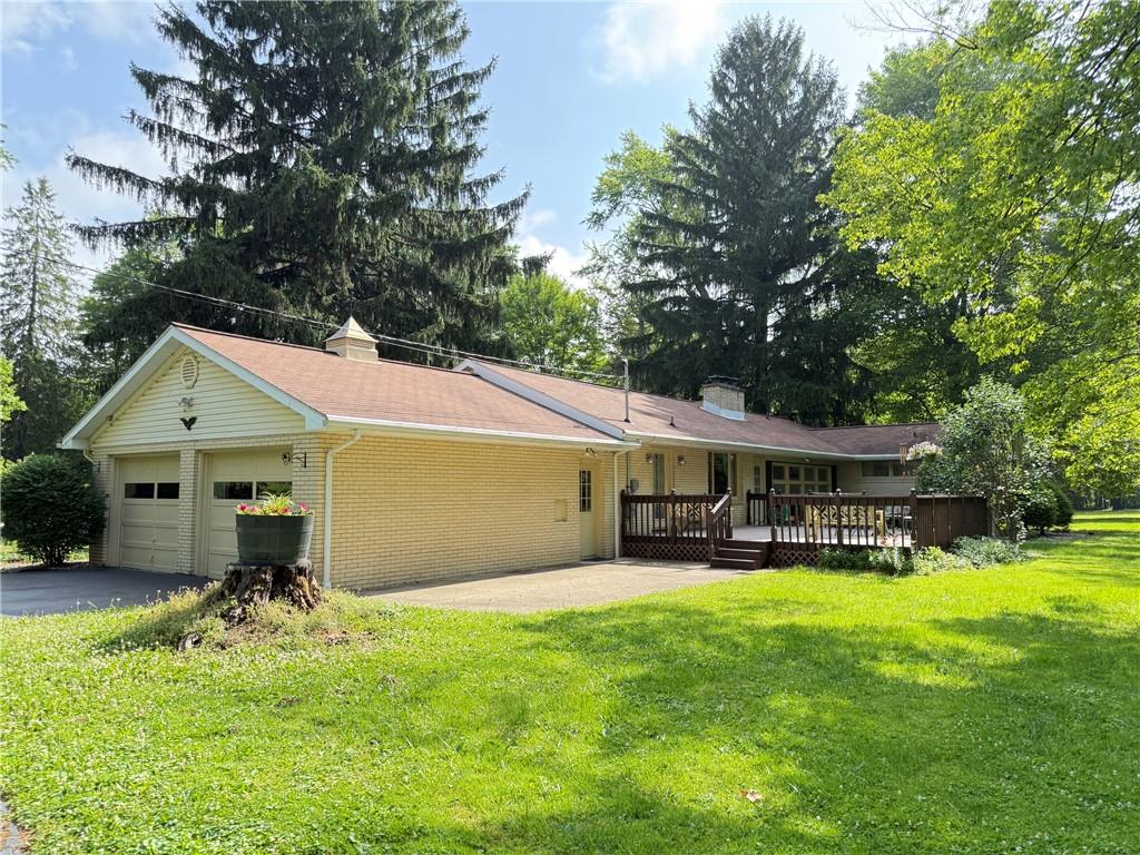 397 Hadley Road Greenville, PA 16125 - Photo 5 of 37