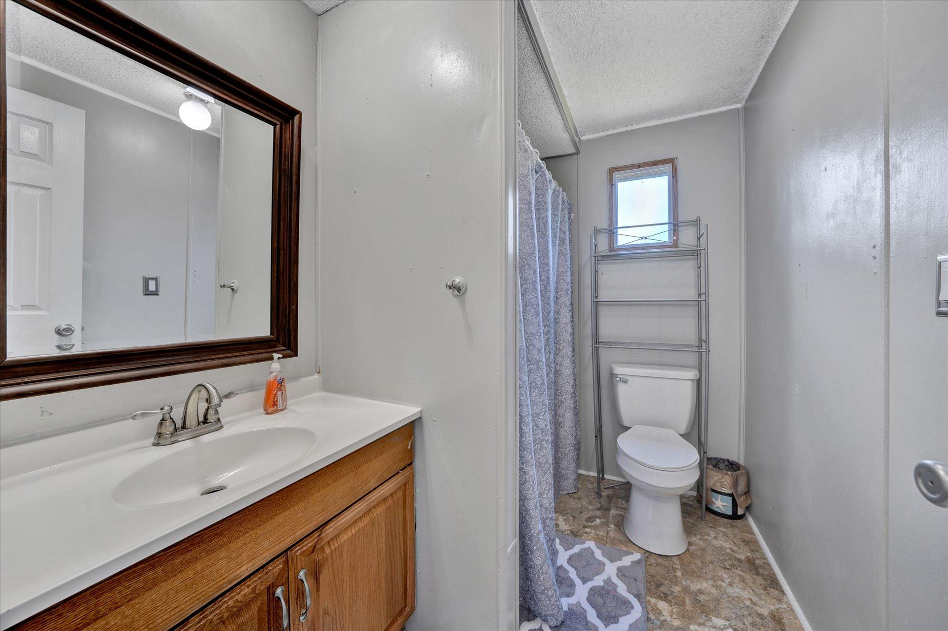 768 Ball Park Road Rocky Mount, VA 24151 - Photo 17 of 23 Hall Bath