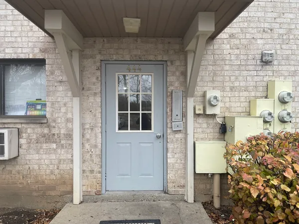 $1,650 | 444 East Osage Lane, Unit 2A, Palatine, IL 60074