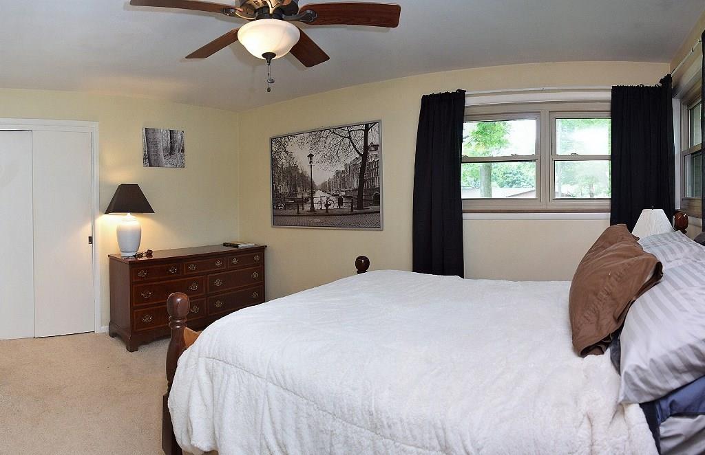 10227 Ruckle Street Indianapolis, IN 46280 - Photo 13 of 24 Gallery Image 13