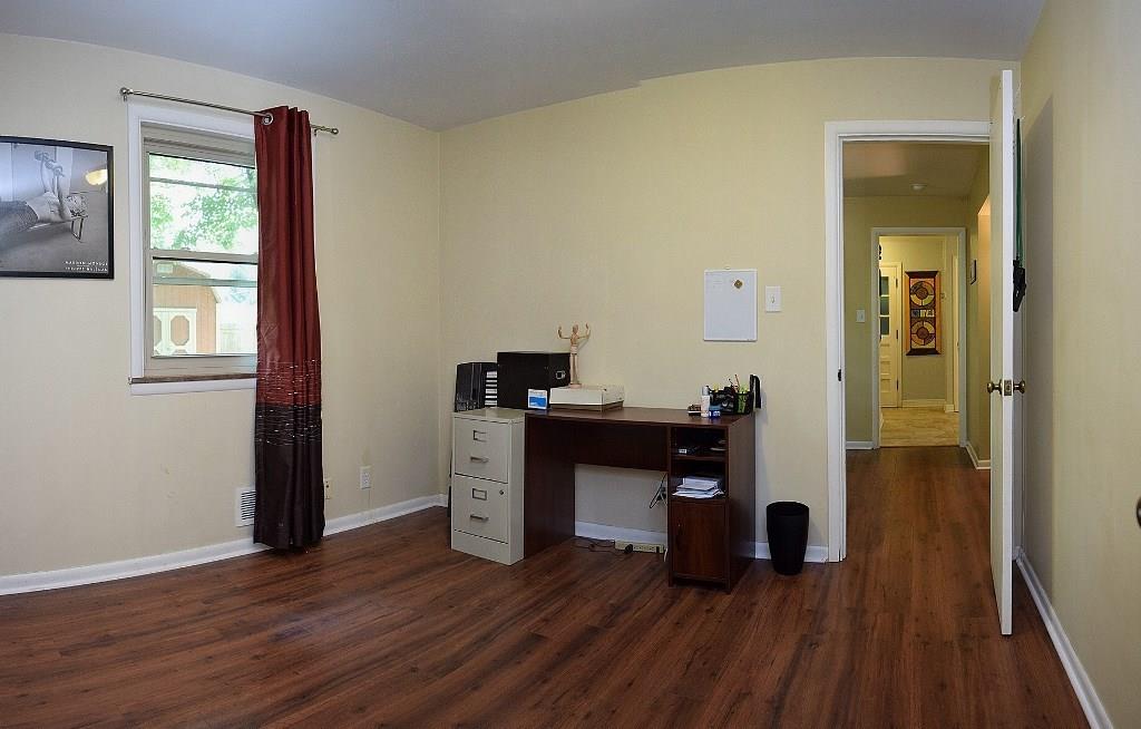 10227 Ruckle Street Indianapolis, IN 46280 - Photo 17 of 24 Gallery Image 17