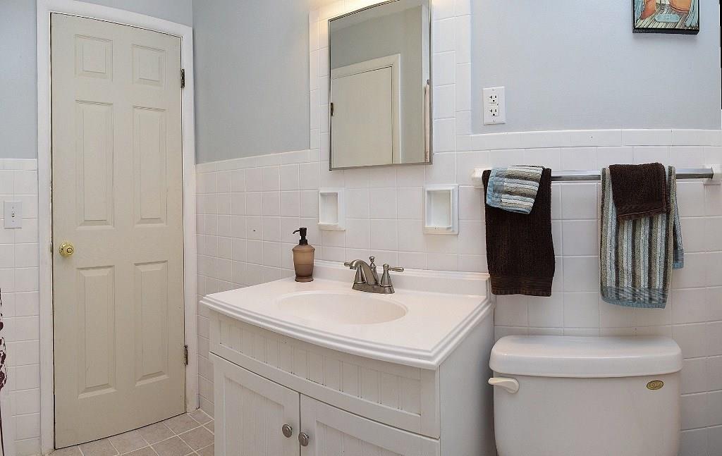 10227 Ruckle Street Indianapolis, IN 46280 - Photo 18 of 24 Gallery Image 18