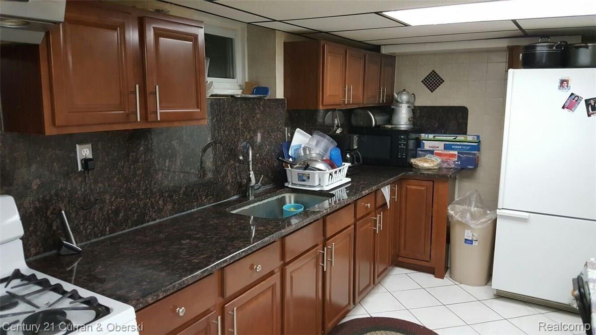 7321 Miller Road Dearborn, MI 48126 - Photo 9 of 15 IMG-20161027-WA0015_1477588659407.jpg