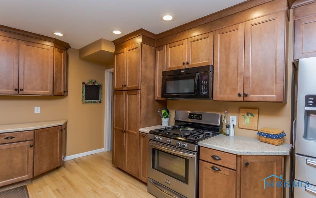 3334 Kirkwall Road Toledo, OH 43606 - Photo 12 of 35 Gallery Image 12