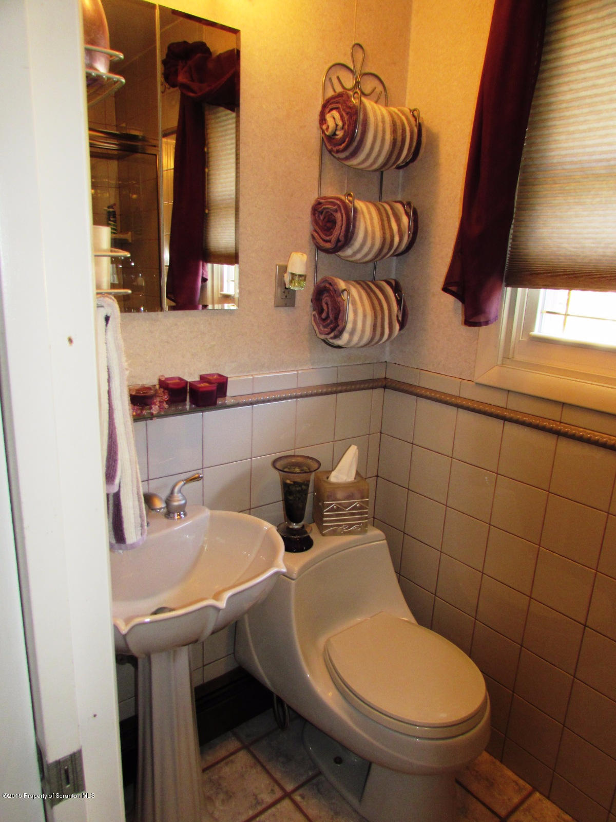 202 Sunset Road Moscow, PA 18444 - Photo 23 of 38 Gallery Image 23