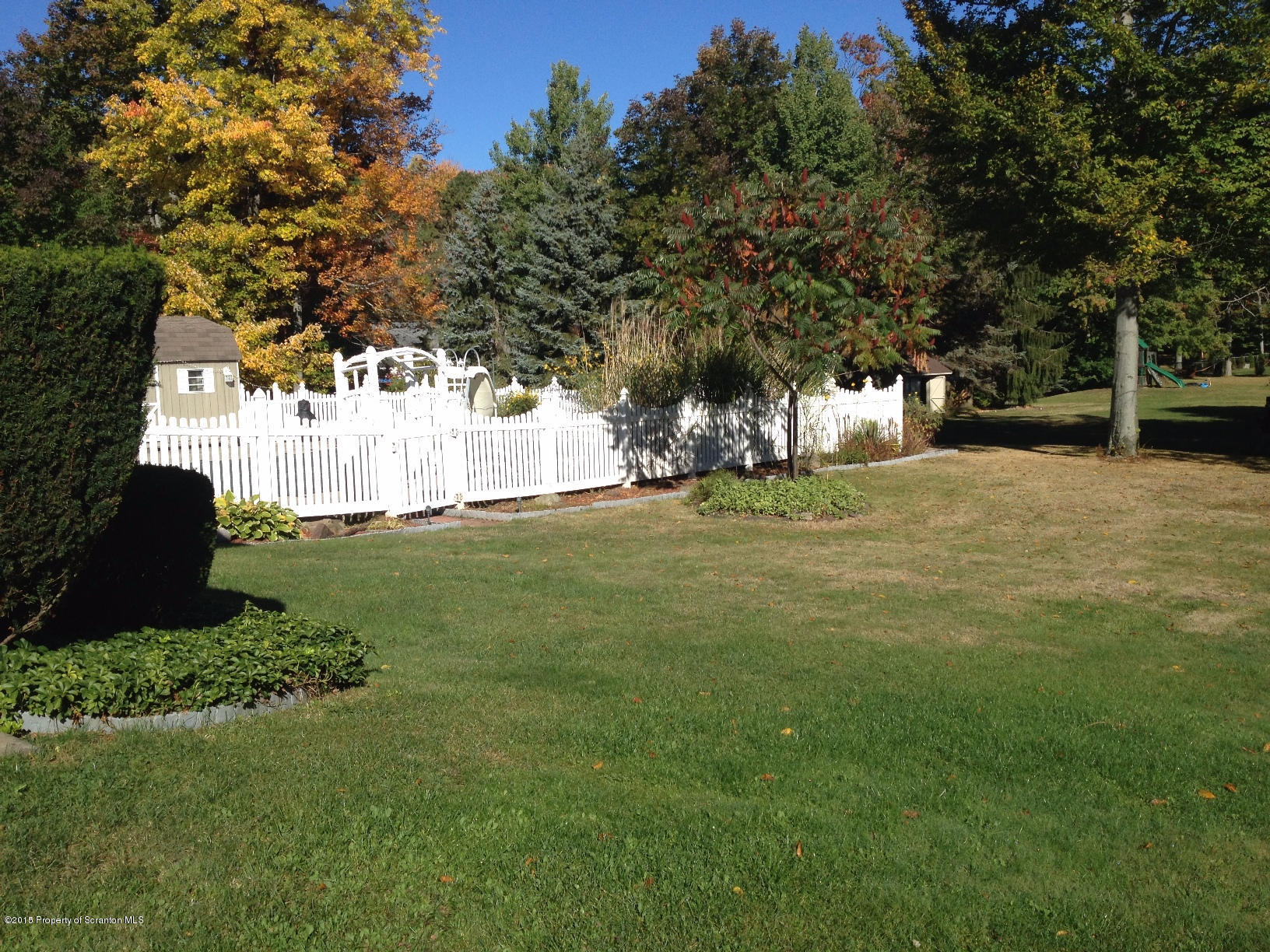 202 Sunset Road Moscow, PA 18444 - Photo 35 of 38 Gallery Image 35