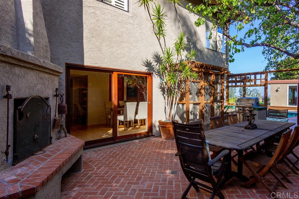 1048 Via Mil Cumbres Solana Beach, CA 92075 - Photo 17 of 25