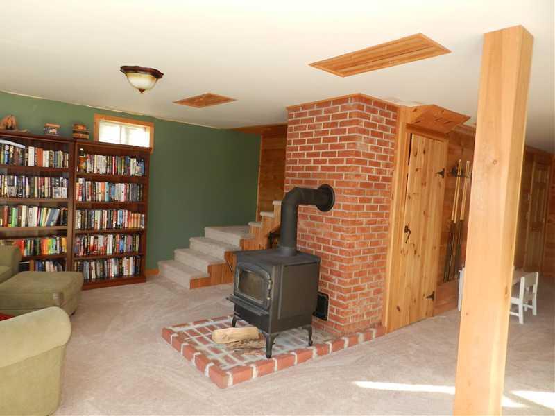 213 South Hunts Meadow Road Whitefield, ME 04353 - Photo 5 of 31 Den/Family/Great Room. DEN