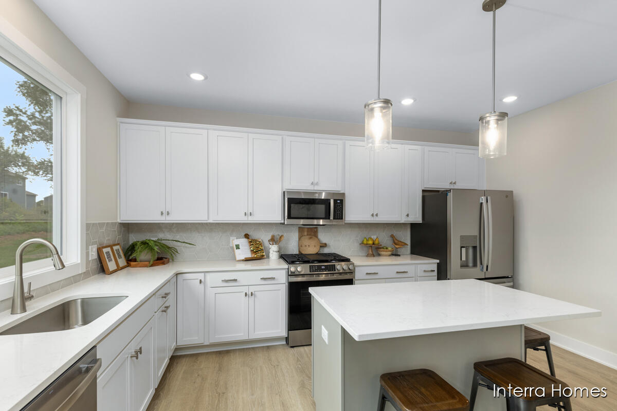 343 Seneca Ridge Drive, Unit 40 Middleville, MI 49333 - Photo 7 of 18 40 SN_Cascade_1004