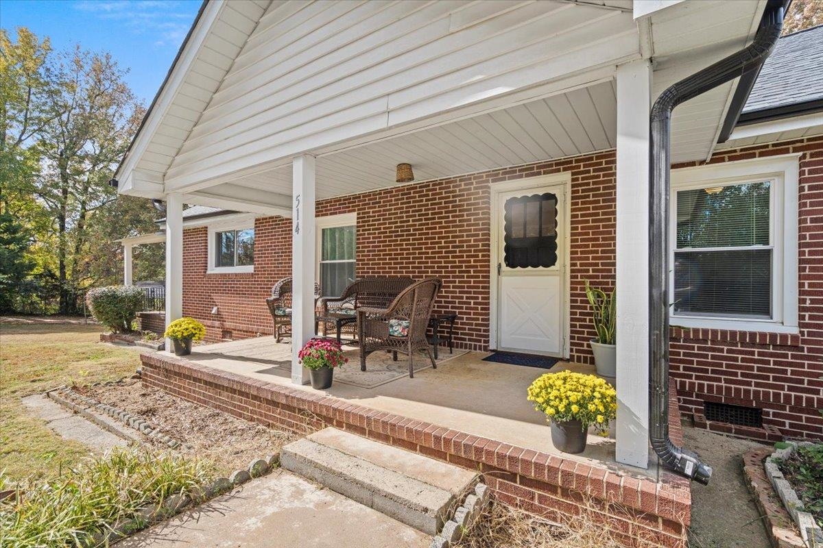 514 North Ford Road Greer, SC 29651 - Photo 2 of 28