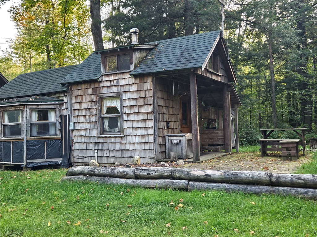 Cabin 1 exterior