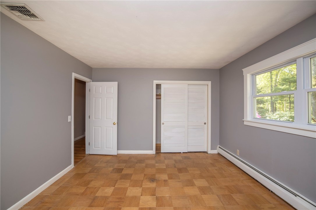 517 Middle Road East Greenwich, RI 02818 - Photo 16 of 39 Gallery Image 16