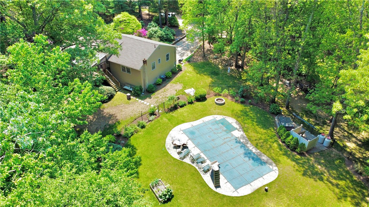 517 Middle Road East Greenwich, RI 02818 - Photo 2 of 39 Gallery Image 2