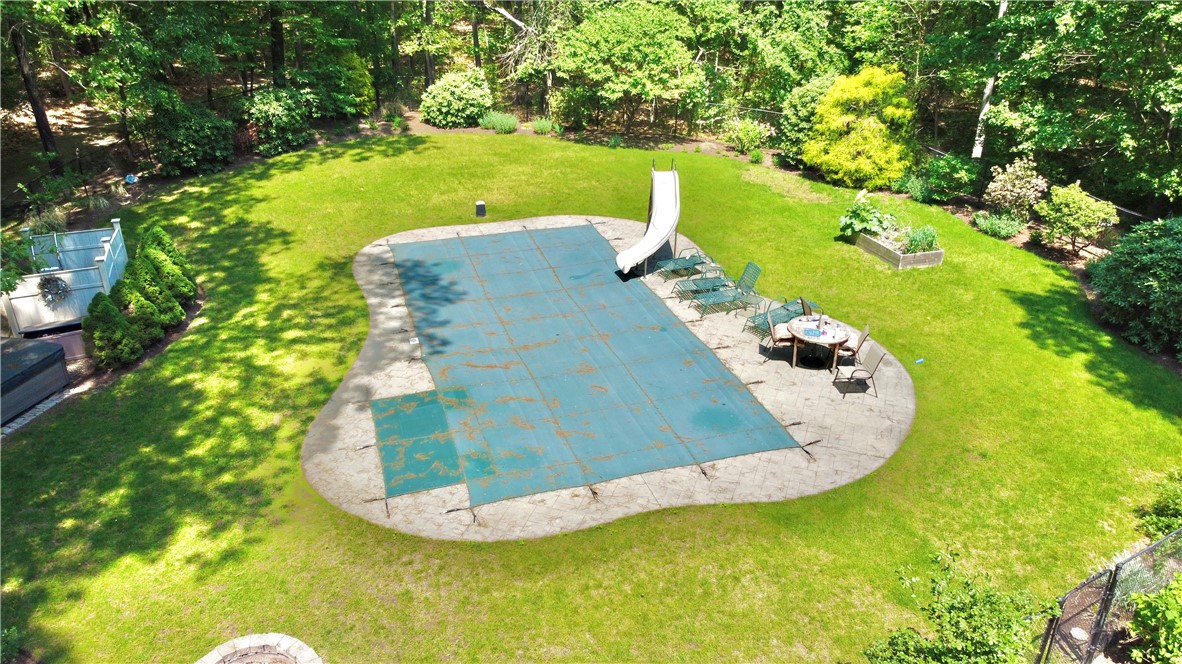 517 Middle Road East Greenwich, RI 02818 - Photo 36 of 39 Gallery Image 36