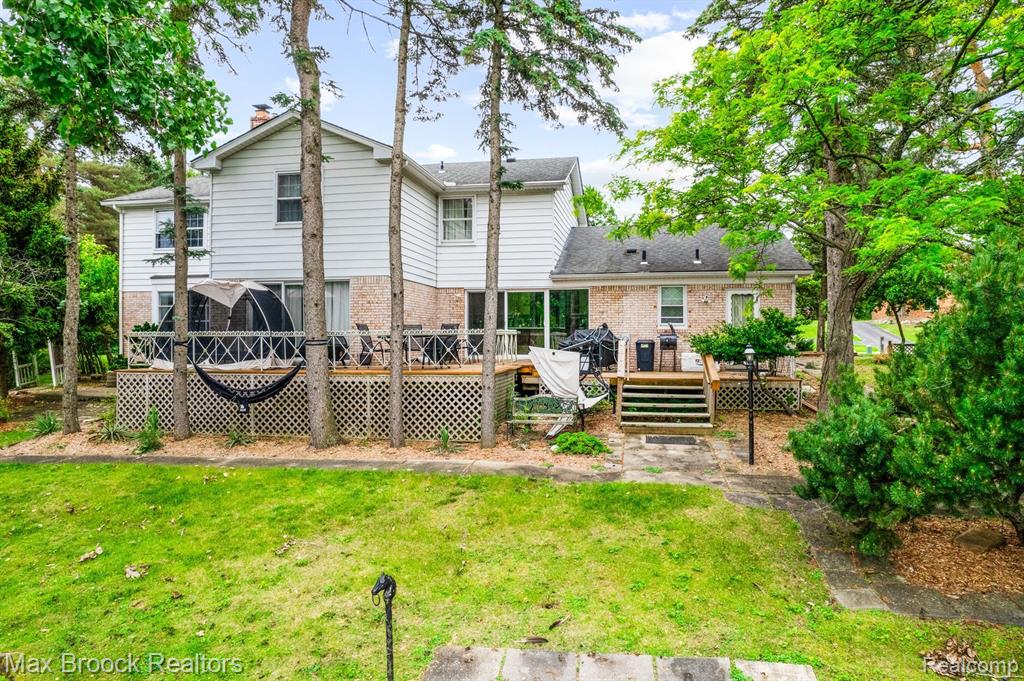 5076 Watergate Road West Bloomfield, MI 48323 - Photo 35 of 41