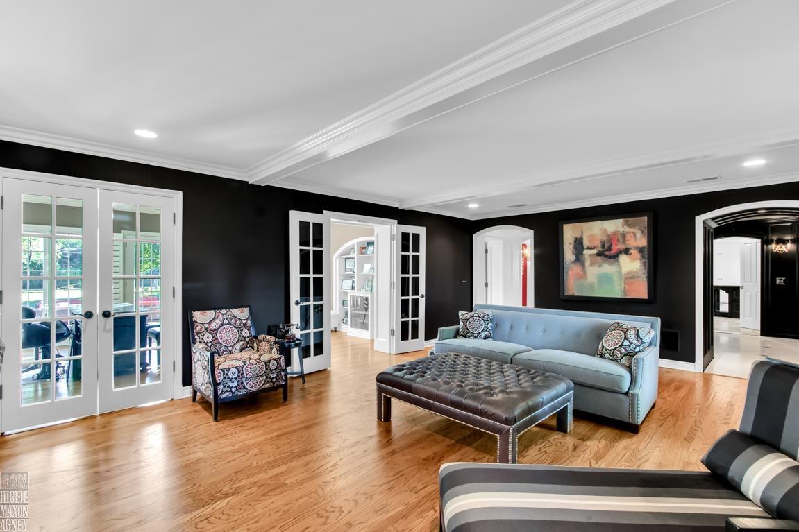 521 Middlesex Road Grosse Pointe Park, MI 48230 - Photo 11 of 48
