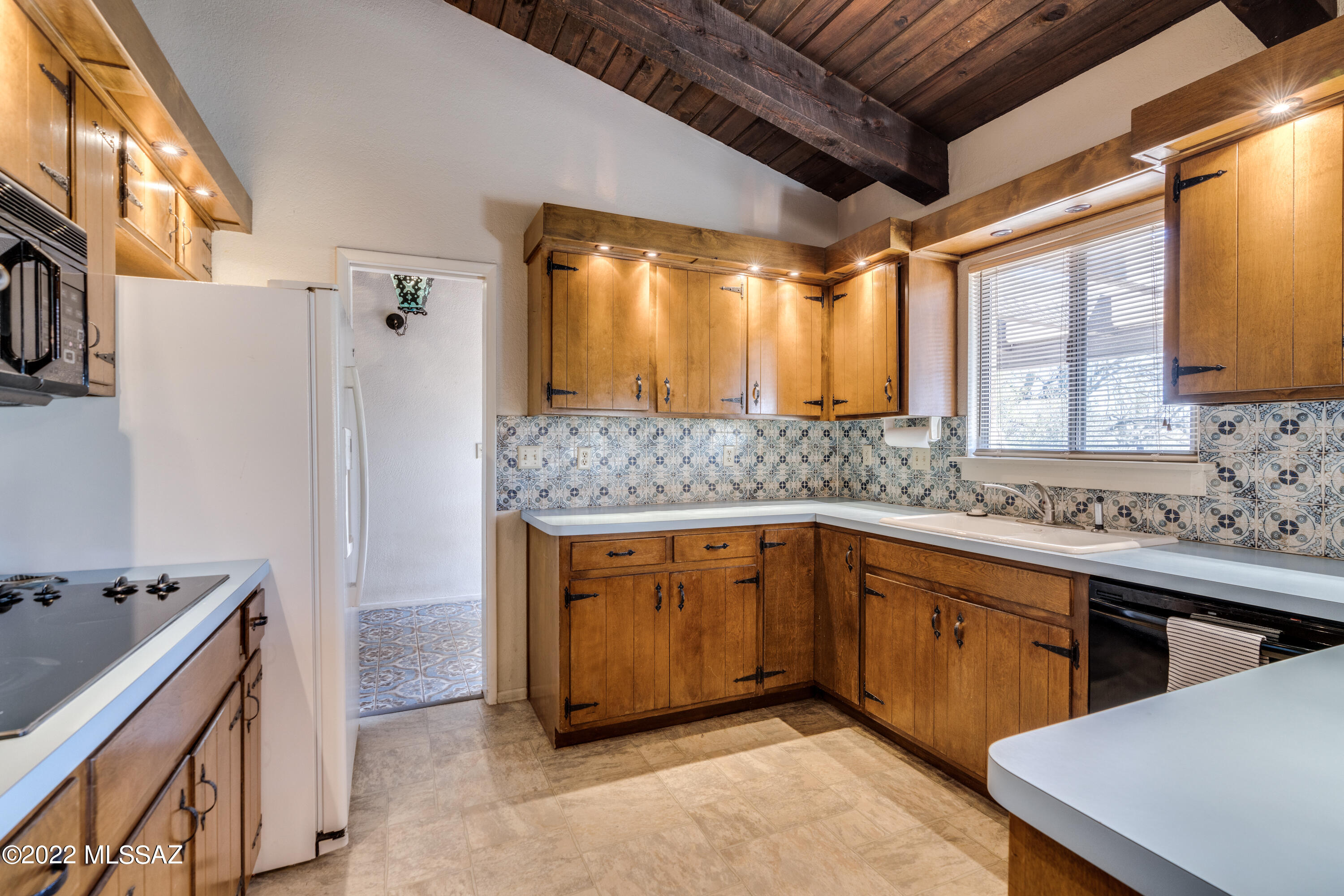 5259 North Valley View Road Tucson, AZ 85718 - Photo 17 of 47 Gallery Image 17