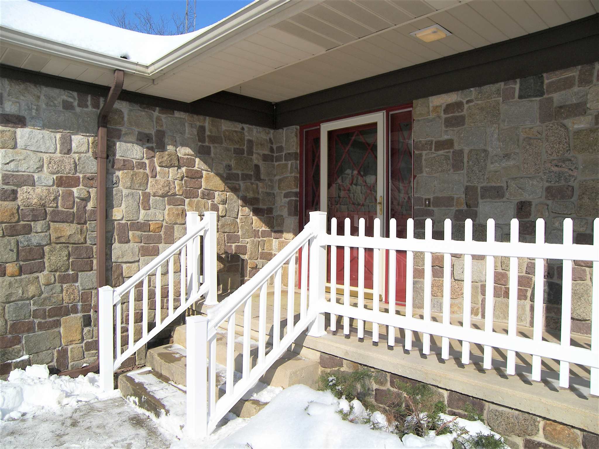 748 West 9th Street Rochester, IN 46975 - Photo 7 of 36 Gallery Image 7