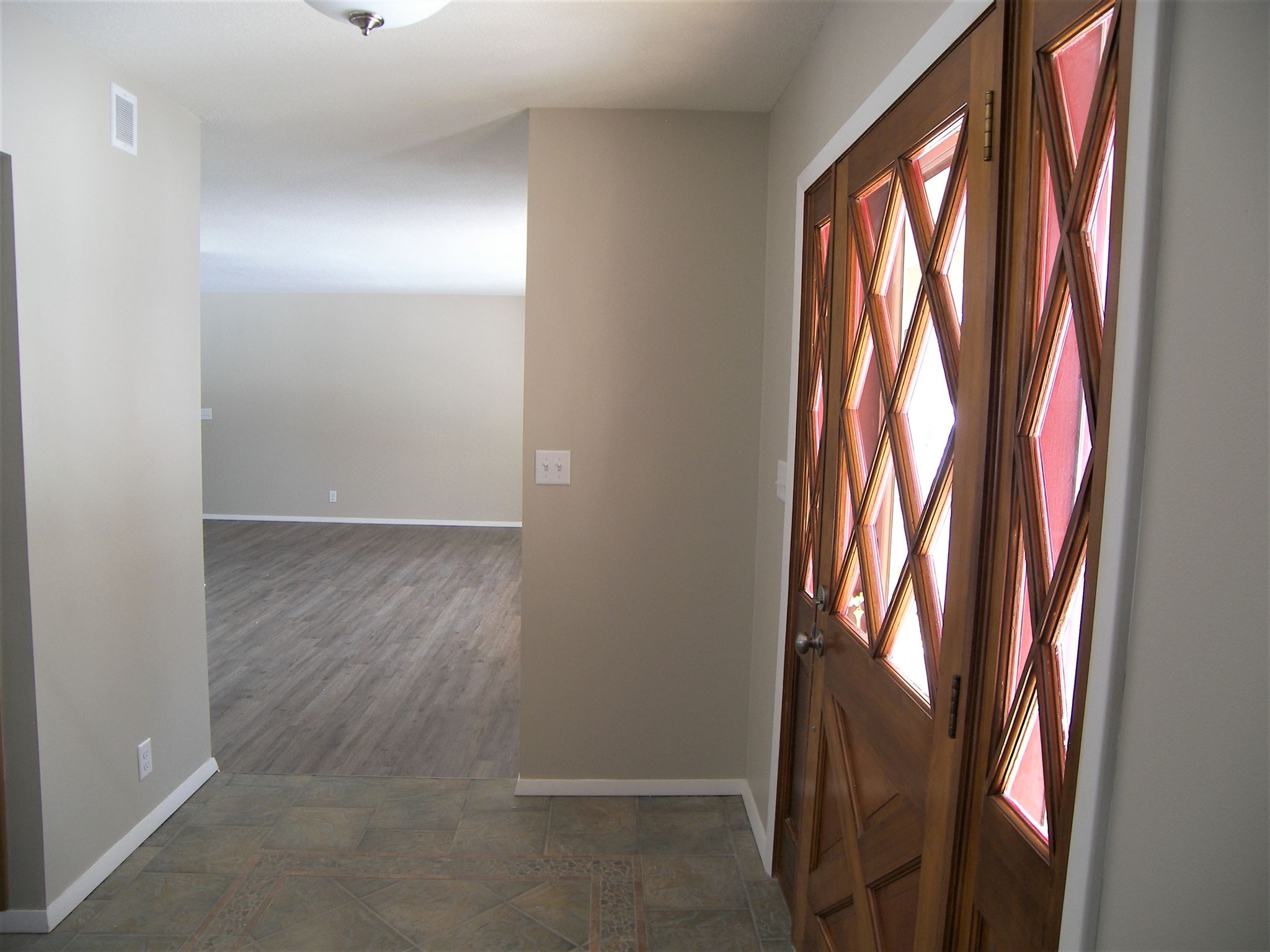748 West 9th Street Rochester, IN 46975 - Photo 8 of 36 Gallery Image 8