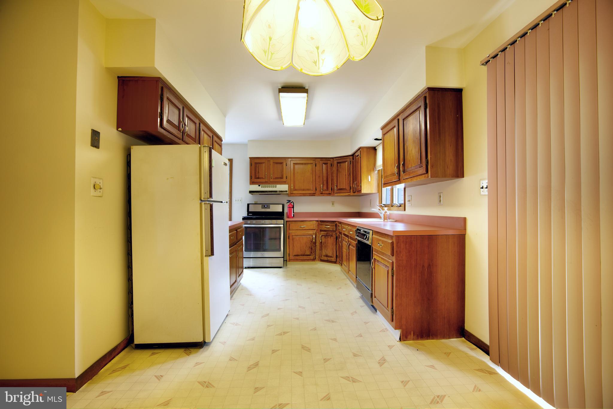 536 4th Lindenwold, NJ 08021 - Photo 5 of 20
