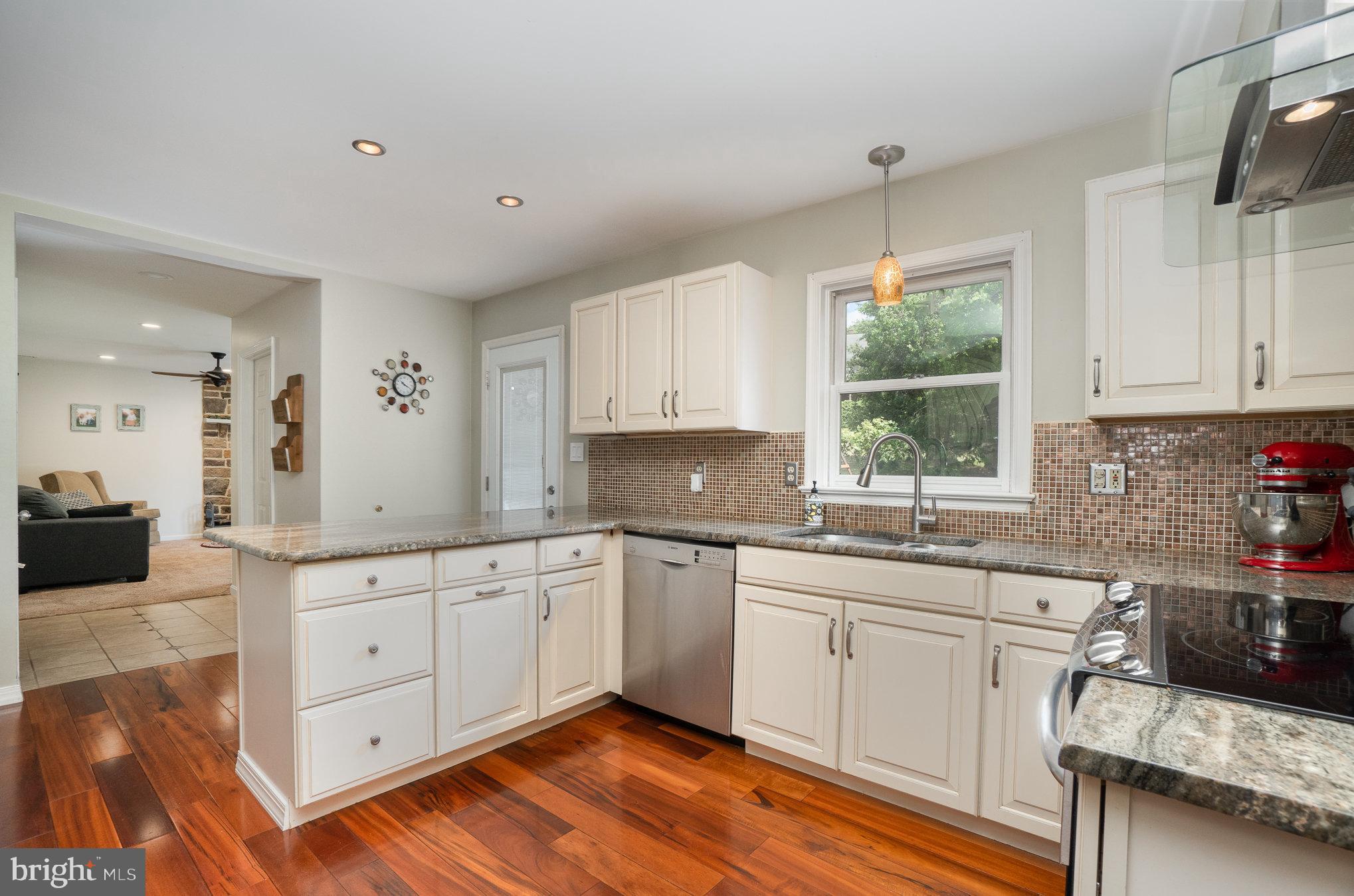 727 Owl Hill Road Lititz, PA 17543 - Photo 8 of 41