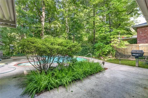 $575,000 | 6885 Heathfield Drive Northwest, Atlanta, GA 30328