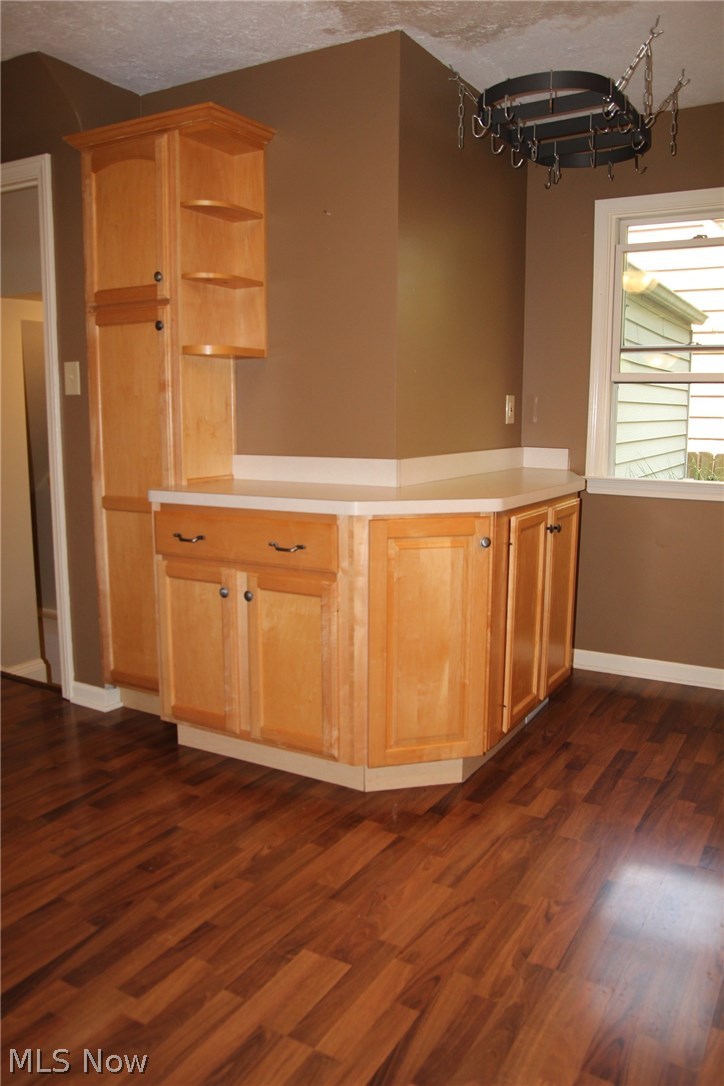 1763 Edgefield Road Lyndhurst, OH 44124 - Photo 4 of 26 Gallery Image 4