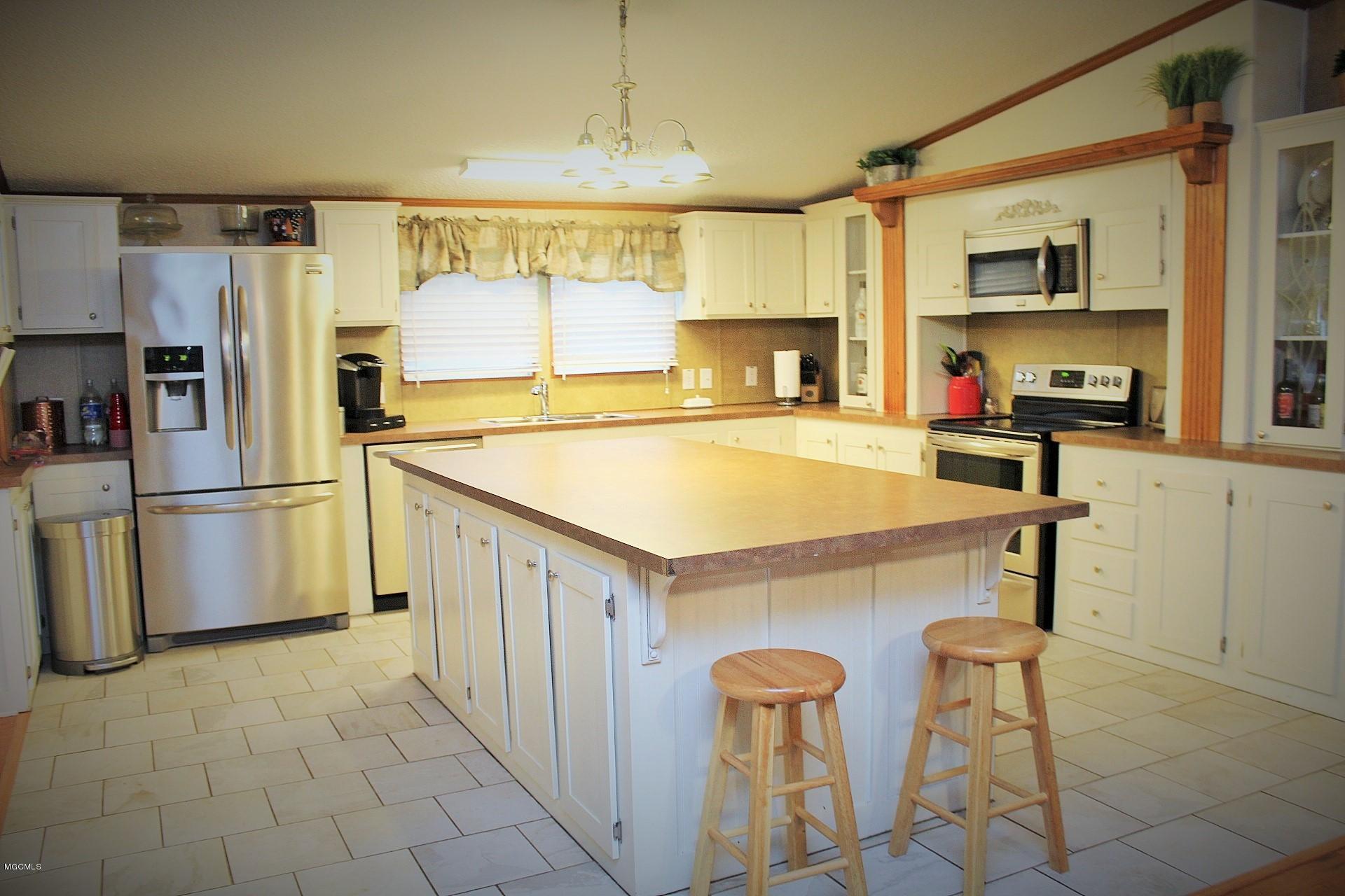 2297 Mt Pleasant Road Lucedale, MS 39452 - Photo 13 of 44 Kitchen
