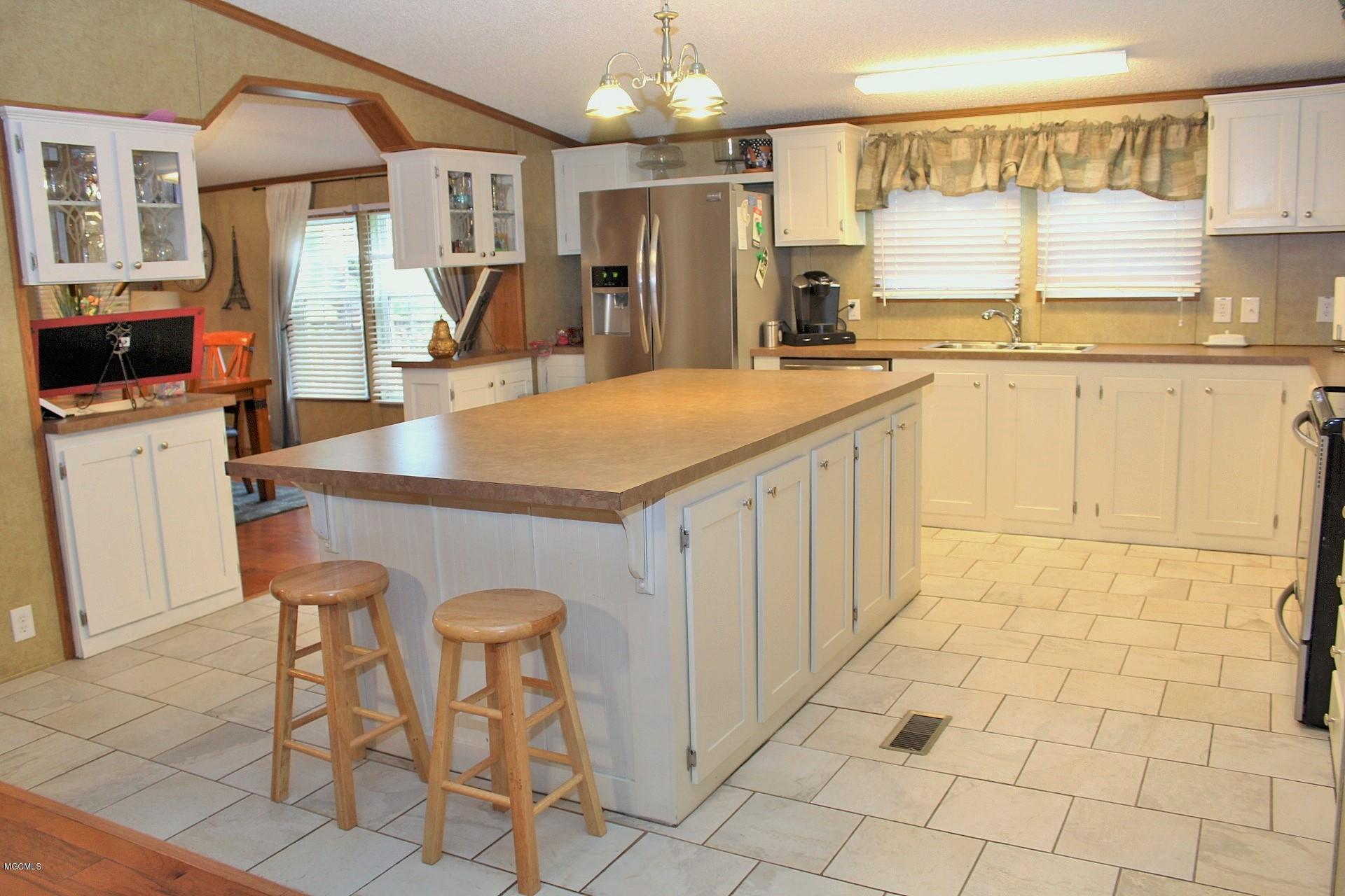 2297 Mt Pleasant Road Lucedale, MS 39452 - Photo 16 of 44 Kitchen
