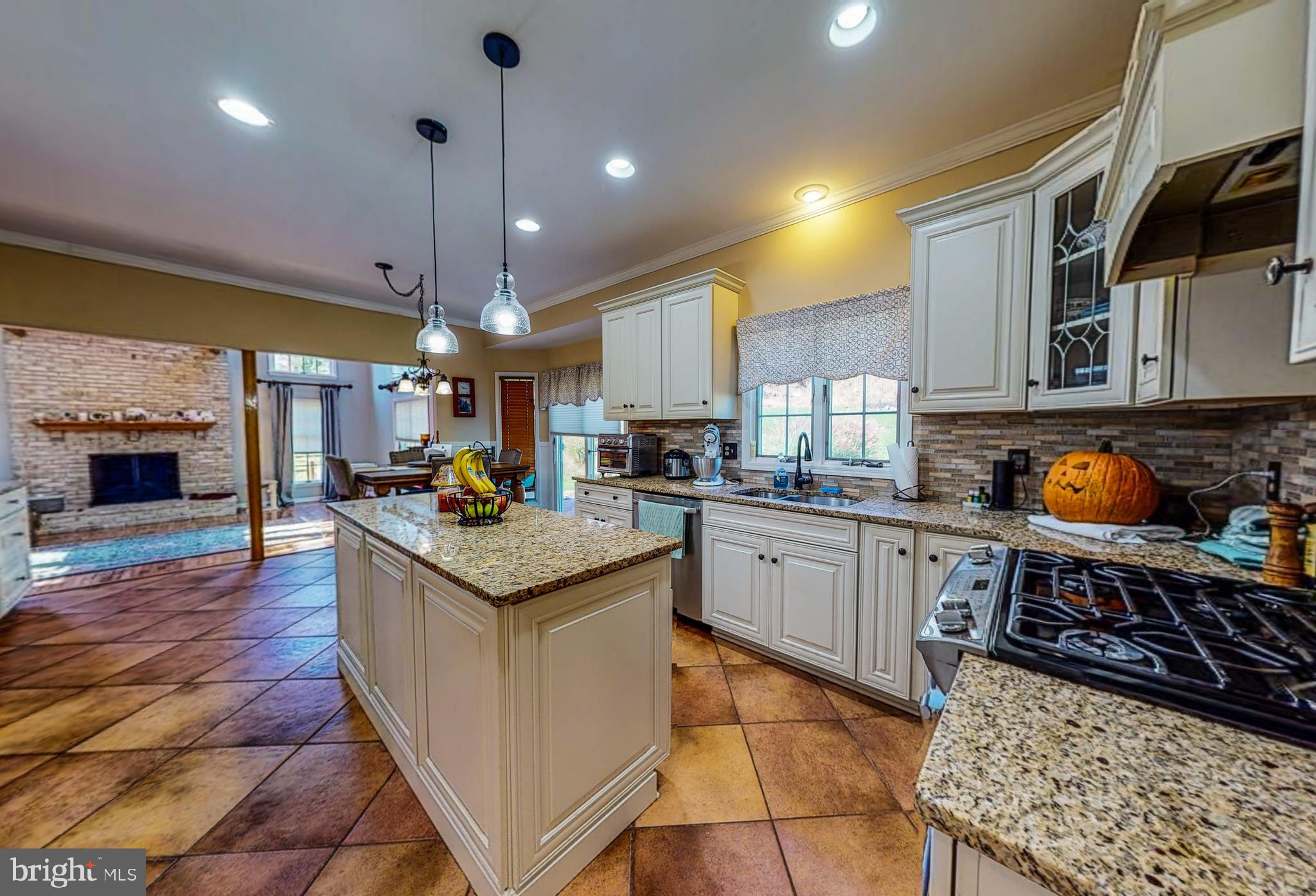 40 Copper Penny Road Flemington, NJ 08822 - Photo 6 of 18 Gallery Image 6