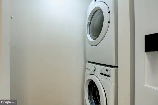 $319,900 | 14174 Cuddy Loop, Unit 204, Woodbridge, VA 22193