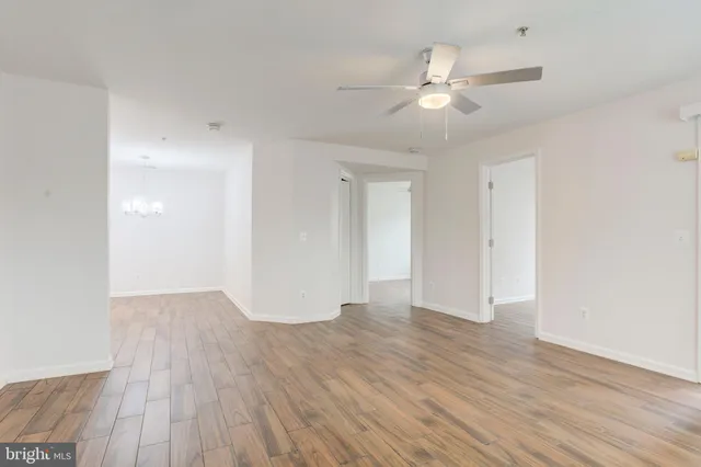 $319,900 | 14174 Cuddy Loop, Unit 204, Woodbridge, VA 22193