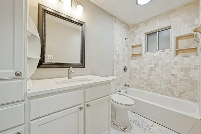 a view of utility room