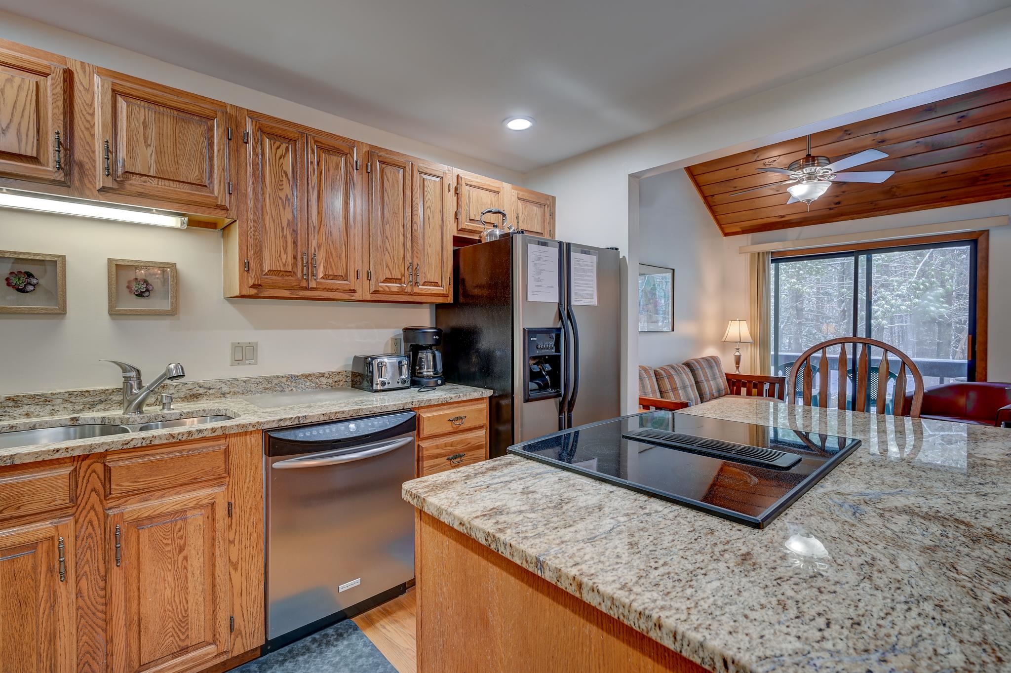 141 Stonehurst Manor Road, Unit 14D Conway, NH 03860 - Photo 10 of 39
