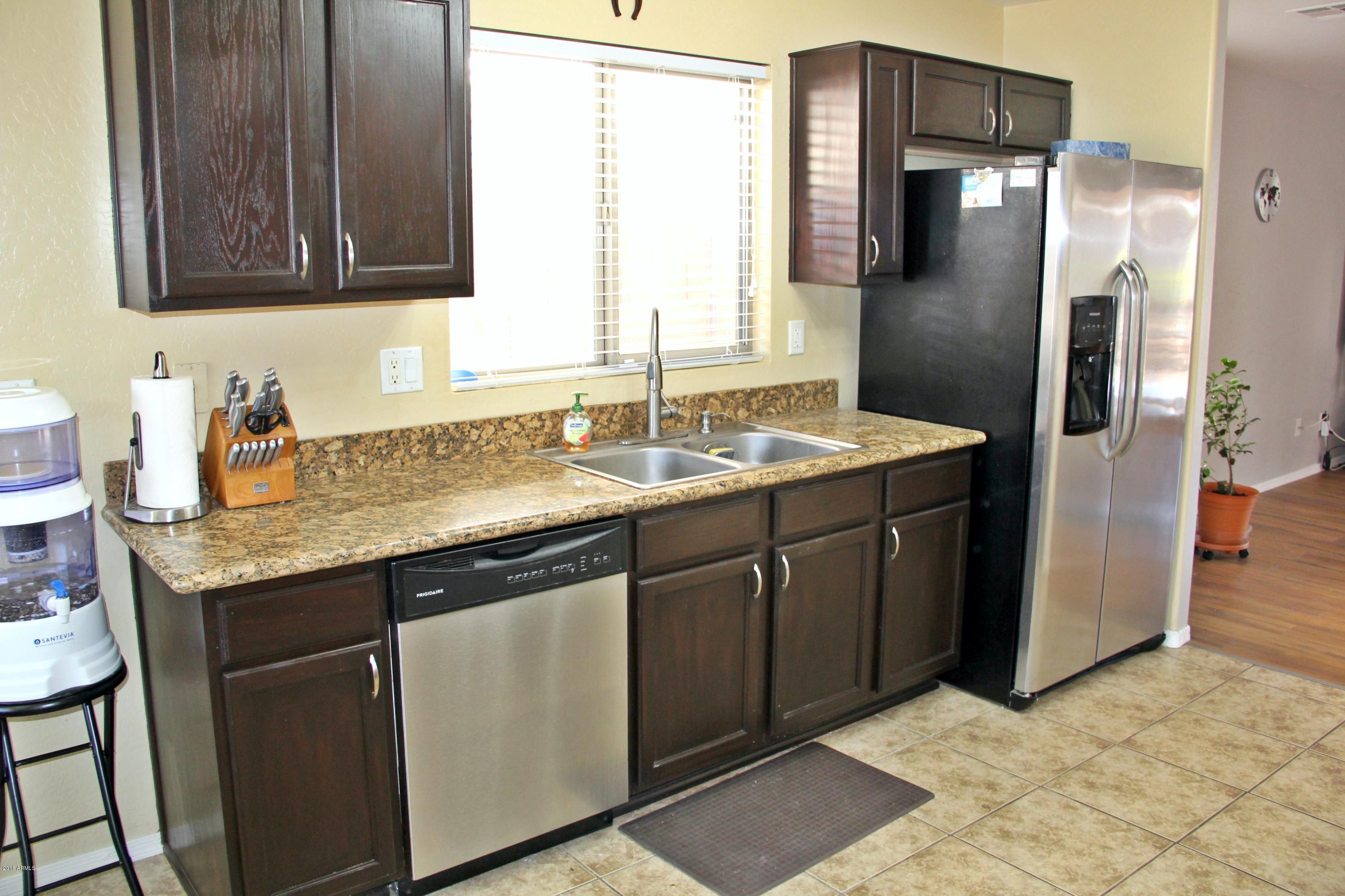 1121 West Shumway Farm Road Phoenix, AZ 85041 - Photo 6 of 18 IMG_1827