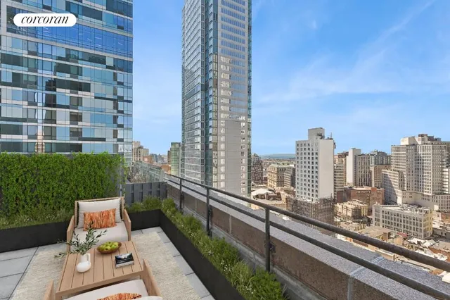 a black and white photo of a picture