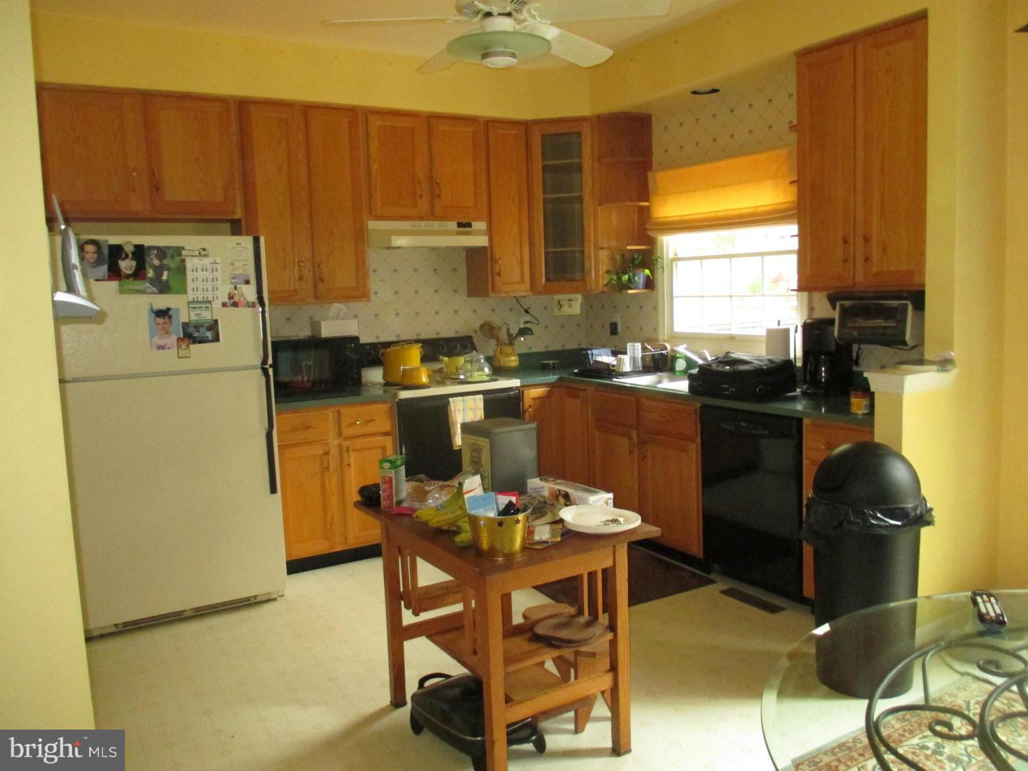 9963 Sherwood Farm Road Owings Mills, MD 21117 - Photo 5 of 14 Kitchen