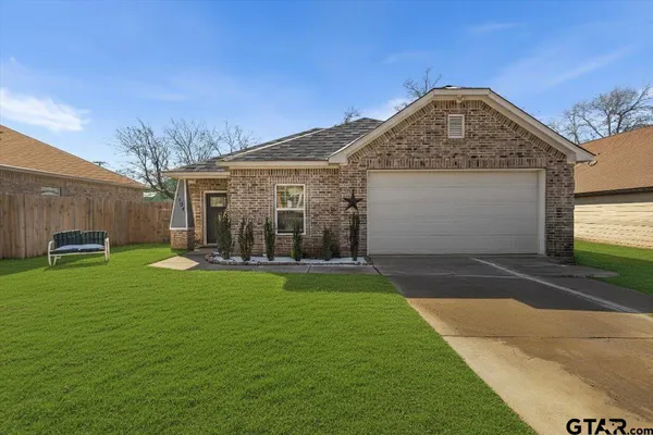 $240,900 | 1104 West Pk Street, Tyler, TX 75702