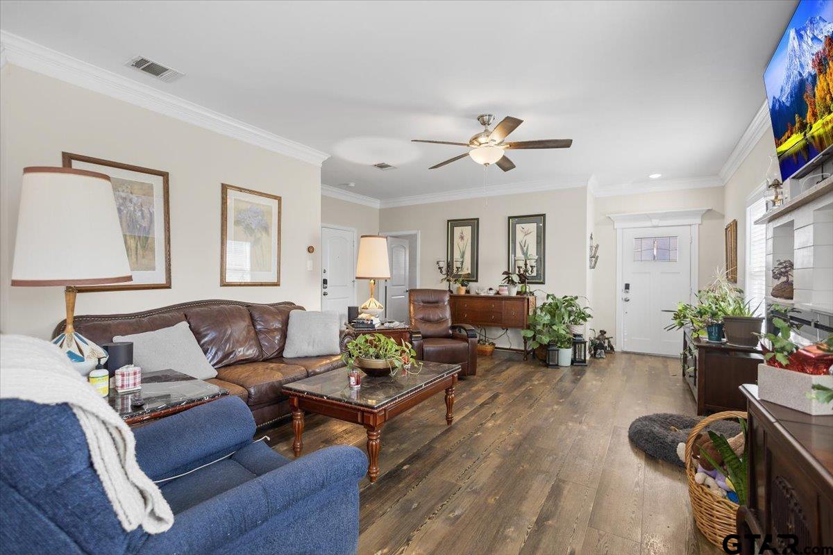 1104 West Pk Street Tyler, TX 75702 - Photo 7 of 23