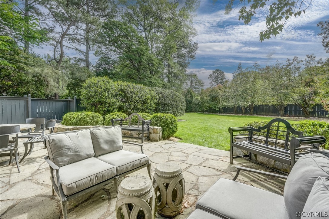 105 Penshurst Road Richmond, VA 23221 - Photo 38 of 39 Gallery Image 38