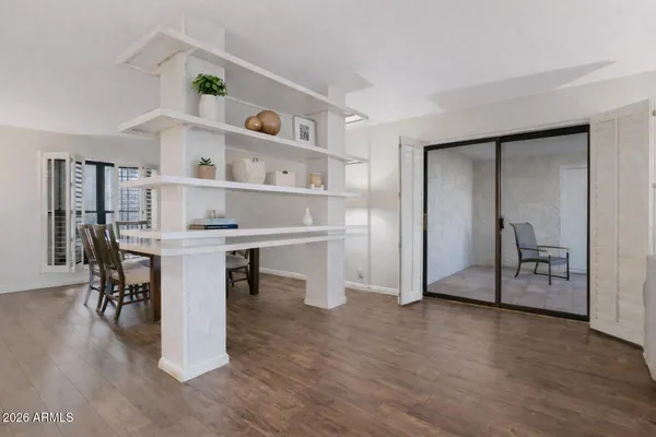 $299,900 | 5102 North 31st Place, Unit 412, Phoenix, AZ 85016